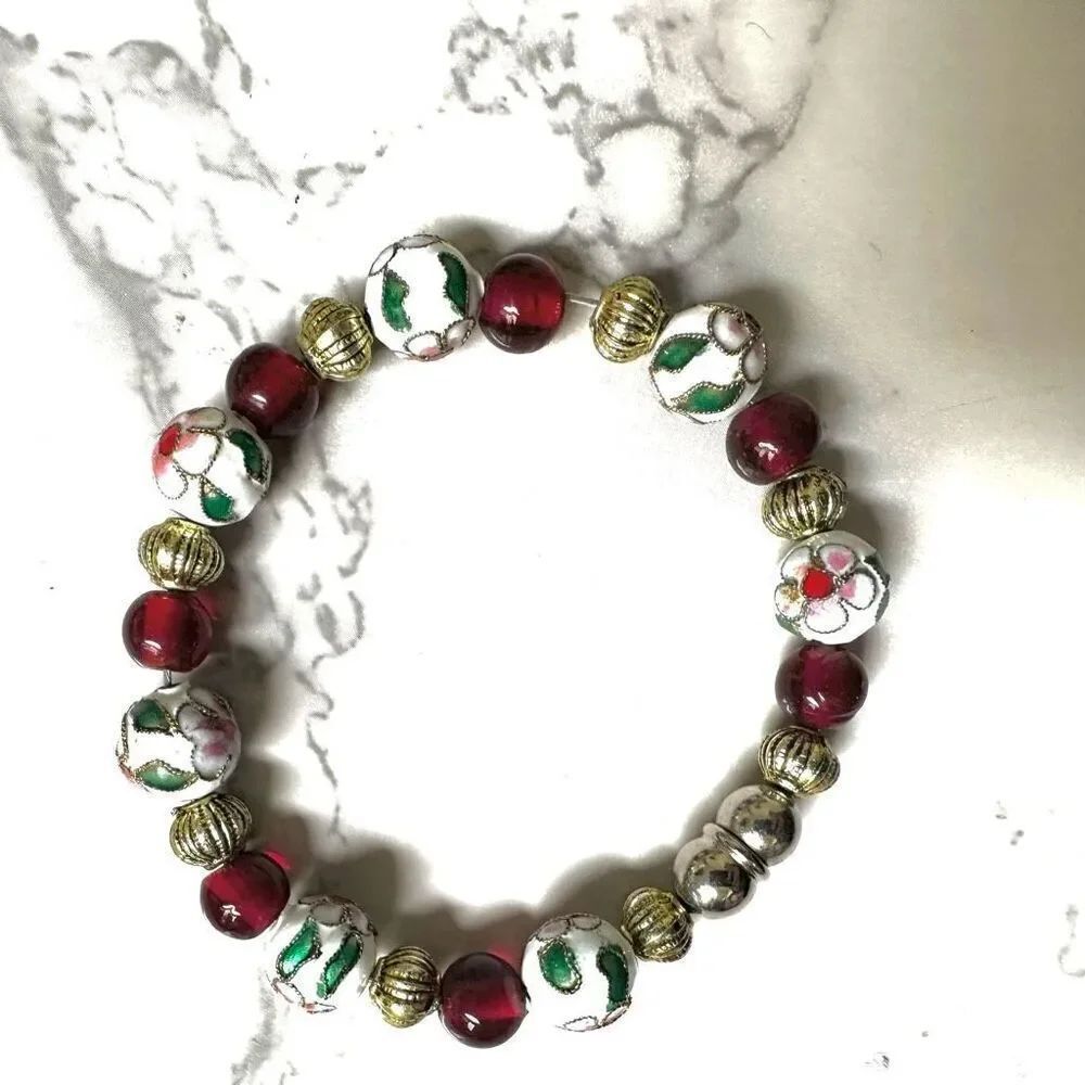Beaded cloisonné bracelet